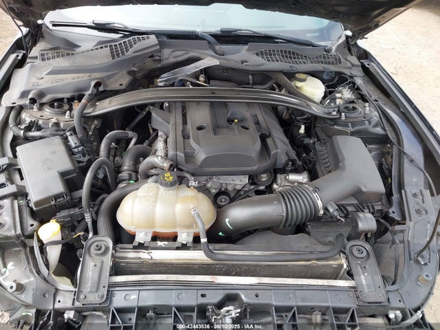 Ford 2.3l 4v premium fuel 2018 1FA6P8TH9J5146803 Image 10