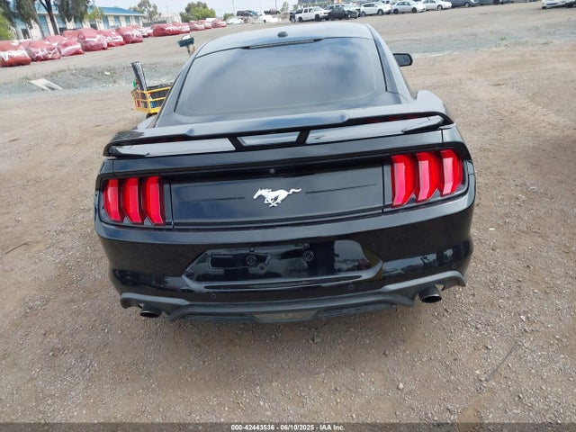 Ford 2.3l 4v premium fuel 2018 1FA6P8TH9J5146803 Image 17