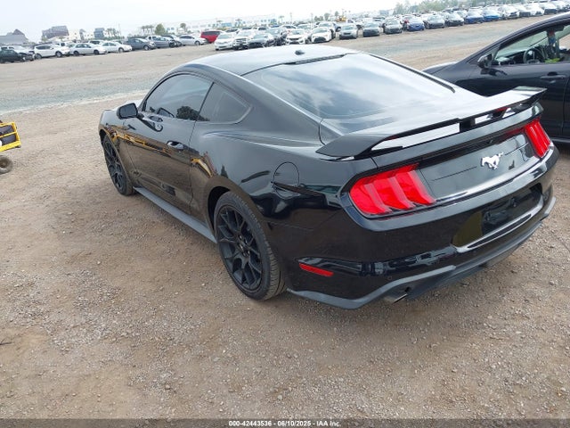 Ford 2.3l 4v premium fuel 2018 1FA6P8TH9J5146803 Image 3