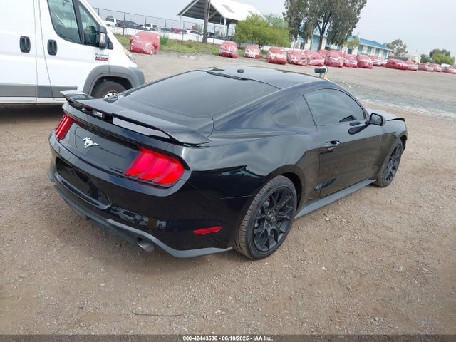 Ford 2.3l 4v premium fuel 2018 1FA6P8TH9J5146803 Image 4
