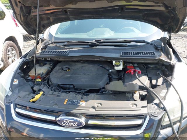 1FMCU0JX4EUB07030 Ford Escape Titanium