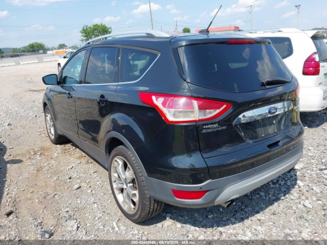 1FMCU0JX4EUB07030 Ford Escape Titanium