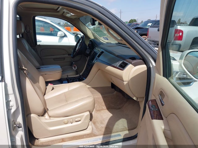 2010 CADILLAC ESCALADE 1GYUKBEF6AR250225 Photo 4