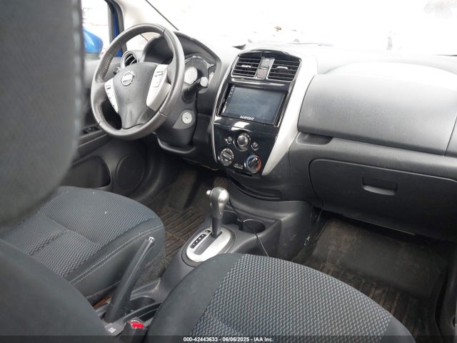 Nissan 2015 2015 3N1CE2CP0FL365795 Image 5