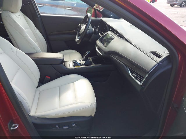 2020 CADILLAC XT4 1GYFZER44LF116168 Photo 4