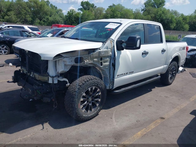 2018 NISSAN TITAN 1N6AA1E54JN551139 Photo 1