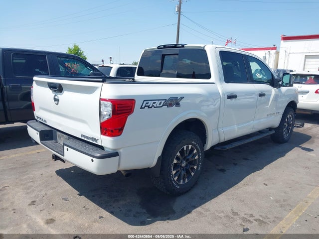 2018 NISSAN TITAN 1N6AA1E54JN551139 Photo 3