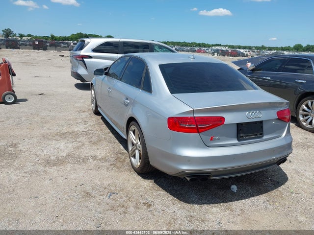 2015 AUDI S4 WAUBGAFL4FA109850 Photo 2