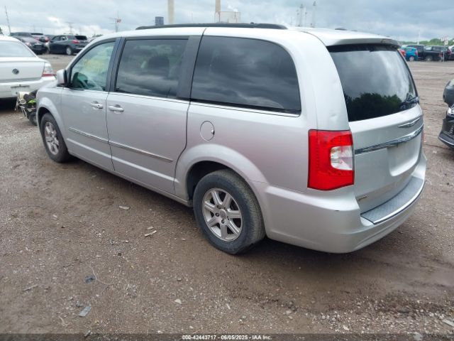 2011 CHRYSLER TOWN & COUNTRY 2A4RR5DG7BR638170 Photo 2