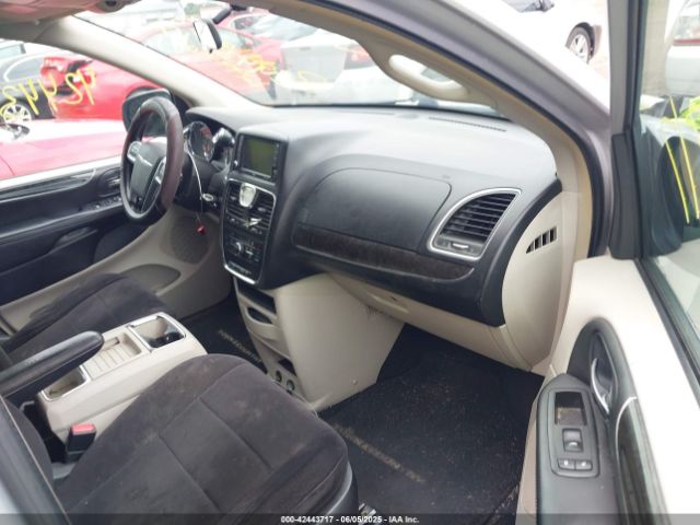 2011 CHRYSLER TOWN & COUNTRY 2A4RR5DG7BR638170 Photo 4