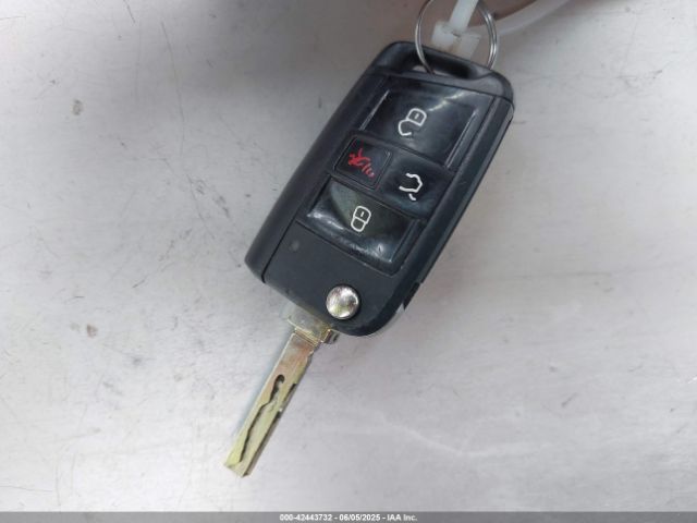 3VWC57BU9KM097042 Volkswagen 1.4 tsi