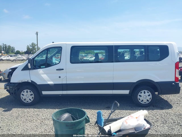 Ford Transit-350 Passenger Van Xlt 2024 1FBAX2Y82RKA83295 Image 15