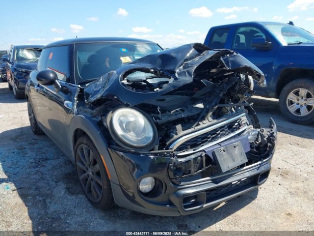 2016 MINI HARDTOP WMWXP7C51G3B49102