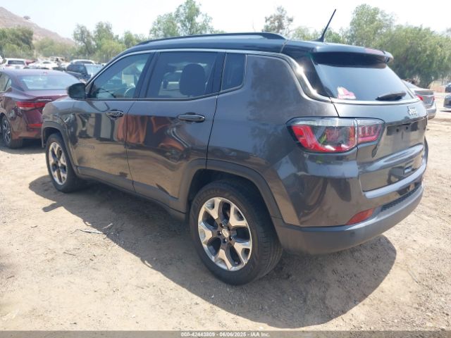 3C4NJCCB5JT253420 Jeep 2018