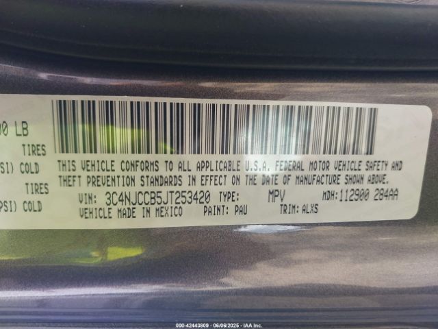 3C4NJCCB5JT253420 Jeep 2018