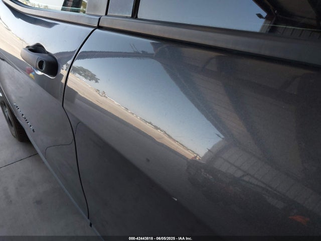 1C4PJMAS6GW327125 Jeep Cherokee Altitude