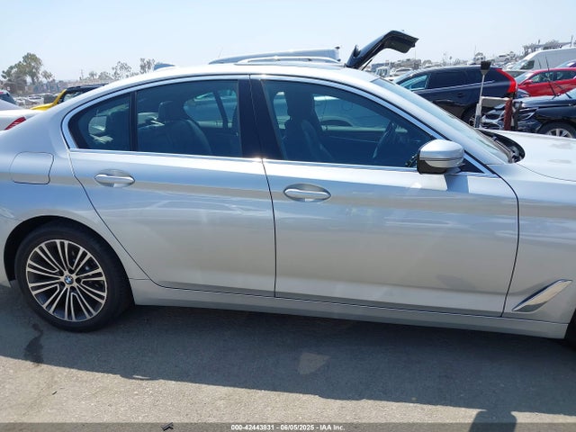 WBAJA5C50KBX86831 BMW 2019