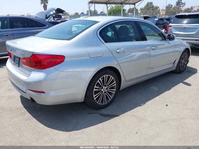 WBAJA5C50KBX86831 BMW 2019