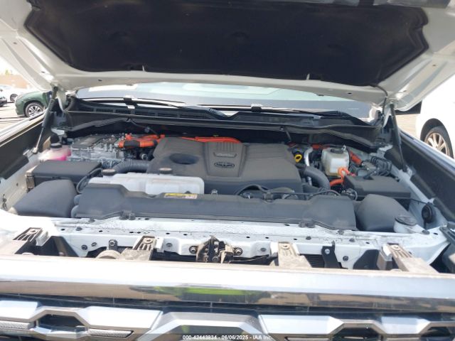 2024 TOYOTA TUNDRA HYBRID 5TFNC5DB8RX080500 Photo 9