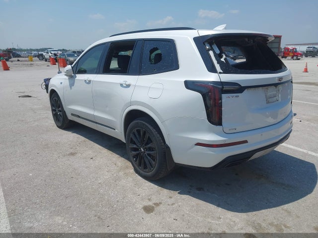 2021 CADILLAC XT6 1GYKPGRS4MZ222263 Photo 2