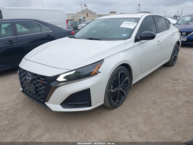 Nissan 2024 2024 1N4BL4CV9RN316324 Image 2