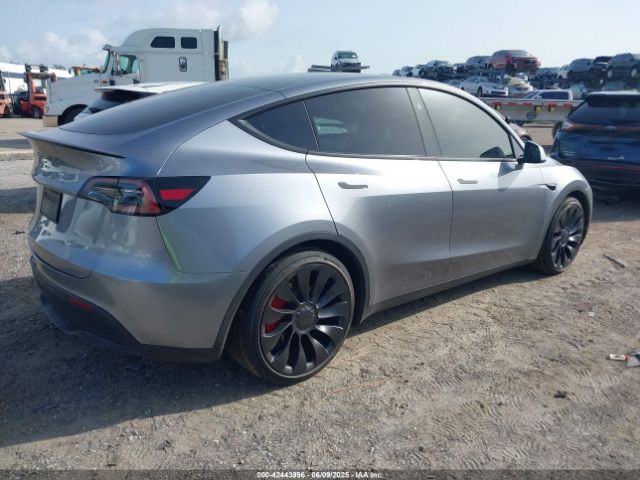 2024 TESLA MODEL Y 7SAYGDEF5RA294237 Photo 3