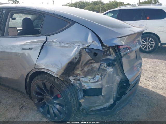 2024 TESLA MODEL Y 7SAYGDEF5RA294237 Photo 5