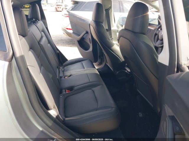 2024 TESLA MODEL Y 7SAYGDEF5RA294237 Photo 7