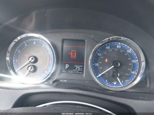2T1BURHE4JC068732 Toyota COROLLA LE