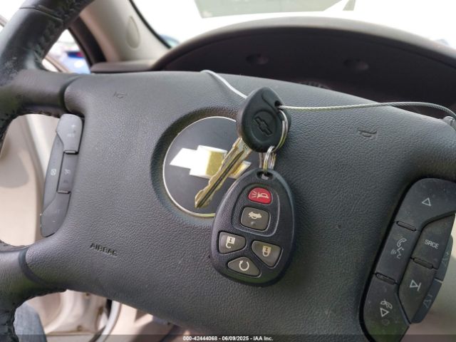 2G1WB5E37E1113761 Chevrolet lfx