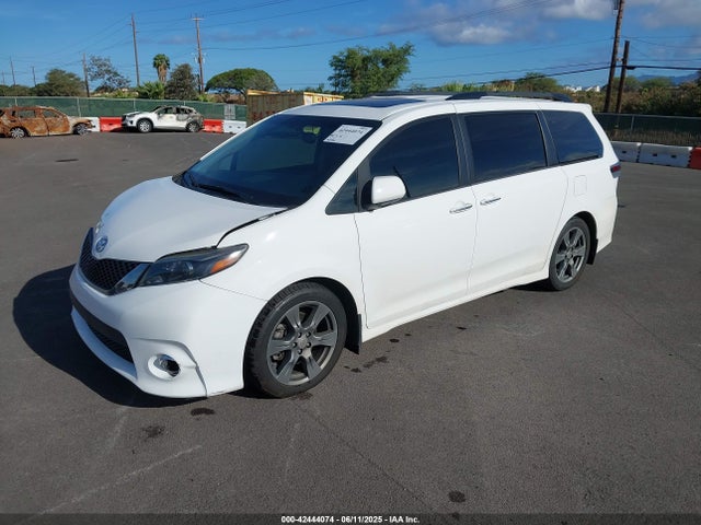 Toyota 2gr-fks 2017 5TDXZ3DC6HS899952 Image 2