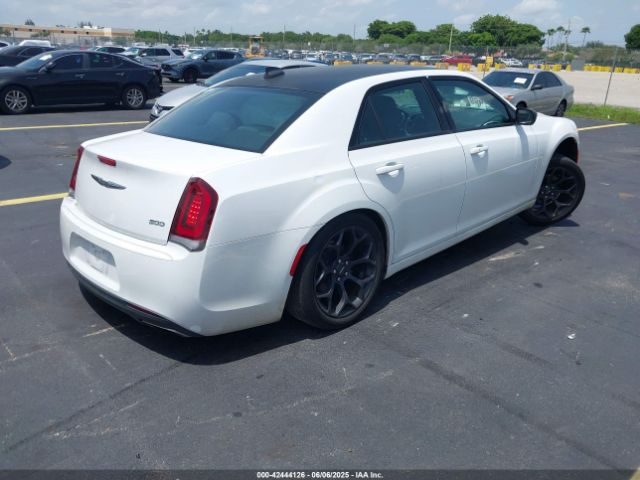 2020 CHRYSLER 300 2C3CCAAG8LH158838 Photo 3