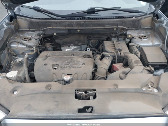 Mitsubishi 2.0 dohc mivec 2017 JA4AP3AU7HZ033520 Image 10