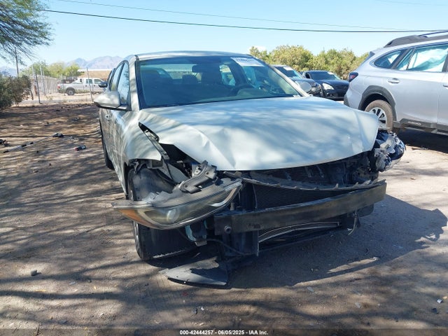 KMHD84LF5HU409032 Hyundai Elantra