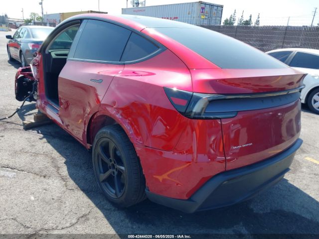 2026 TESLA MODEL Y 7SAYGDEE5TF329828 Photo 2