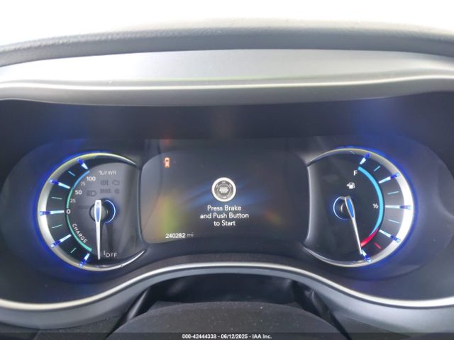 2018 CHRYSLER PACIFICA HYBRID 2C4RC1L78JR172717 Photo 6