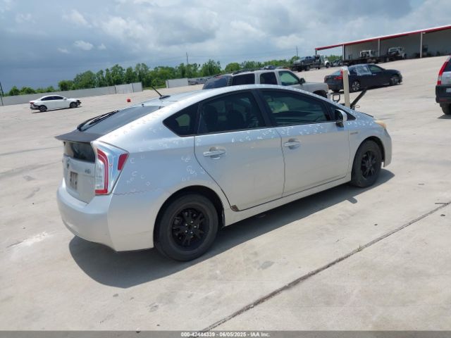 2012 TOYOTA PRIUS JTDKN3DU0C5504676 Photo 3