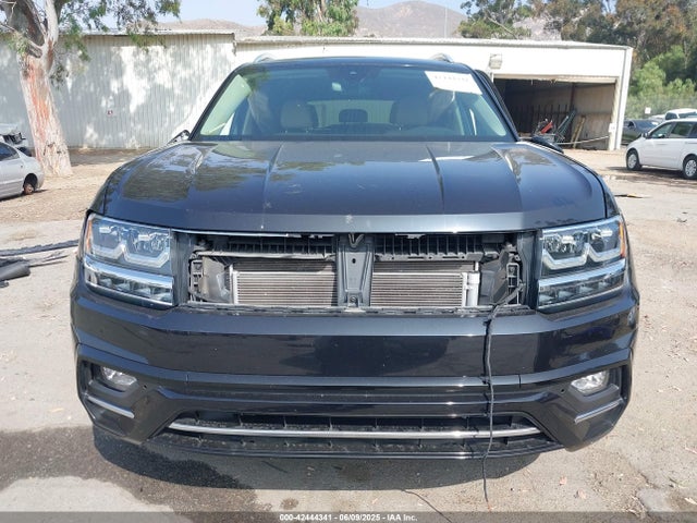Volkswagen 2019 2019 1V2XR2CA9KC520010 Image 11
