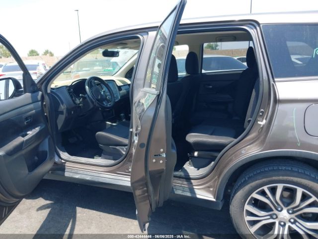 JA4AD3A32HZ040522 Mitsubishi Outlander Se/sel