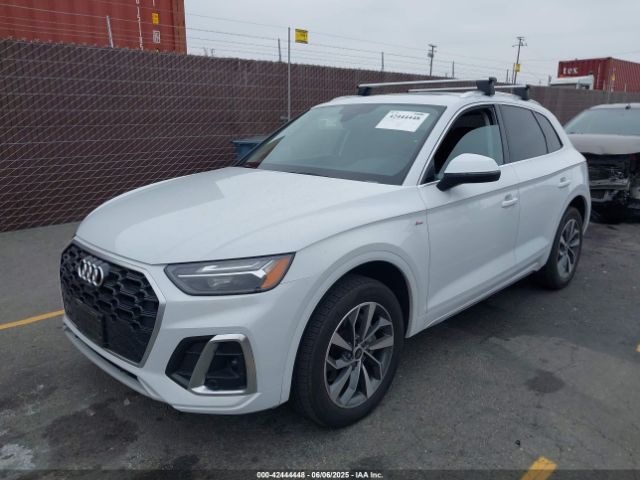 2022 AUDI Q5 WA1EAAFYXN2075073 Photo 1