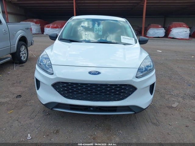 1FMCU0G66NUB82519 Ford ESCAPE SE