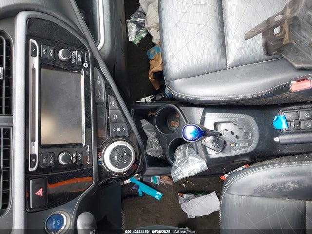 JTDKDTB38G1130649 Toyota Prius C Four