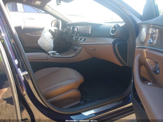 WDDZF6GB0JA417491 Mercedes-Benz E 400 4matic