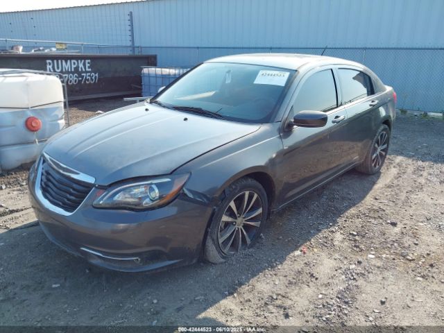 2013 CHRYSLER 200 1C3CCBCG9DN520557 Photo 1