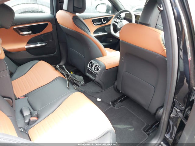 W1KAF4GB7SR257114 Mercedes-Benz m254