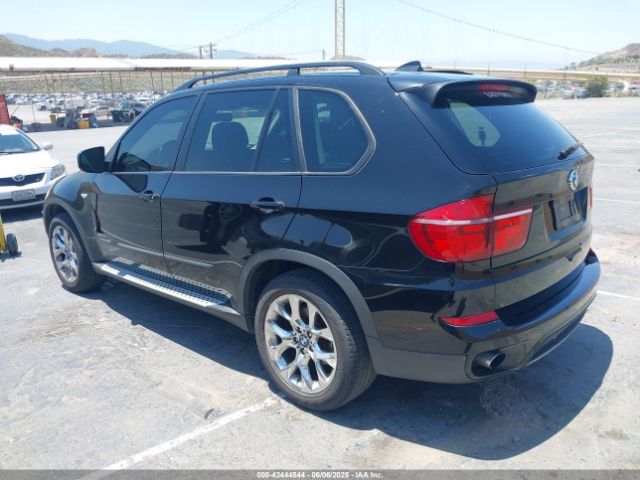 2013 BMW X5 5UXZV4C58D0B01835 Photo 2