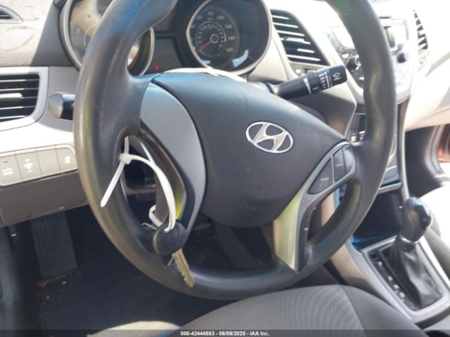 5NPDH4AE6GH728494 Hyundai ELANTRA SE