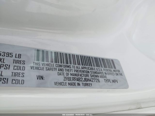 2018 RAM PROMASTER CITY ZFBERFAB2J6H42726 Photo 8