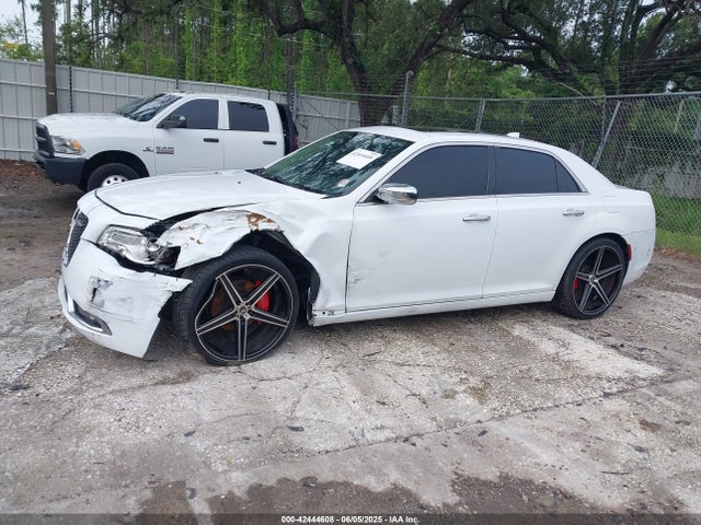 2C3CCAEG5GH181560 Chrysler 300C