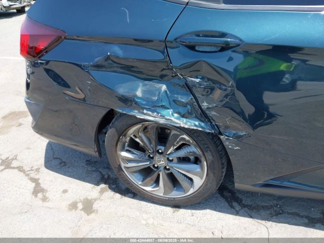 2018 HONDA CLARITY PLUG-IN HYBRID JHMZC5F17JC015492 Photo 5